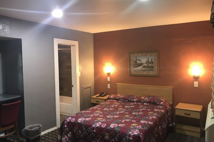 Economy Inn Motel