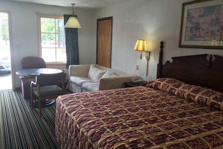 Room 15 of 48