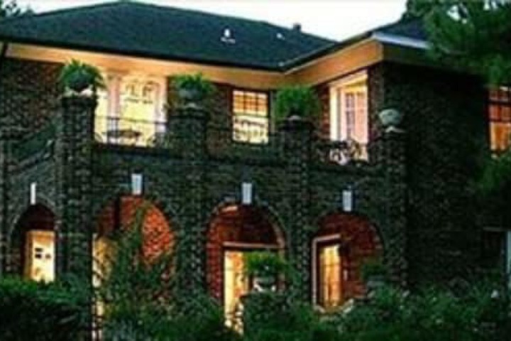 Far View - a Bed & Breakfast Estate