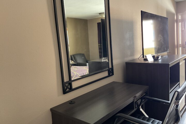 Super 8 by Wyndham Chattanooga / East Ridge