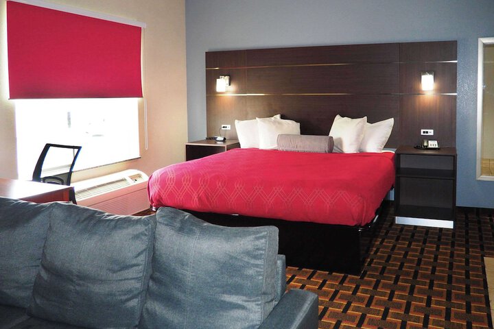Room 17 of 47