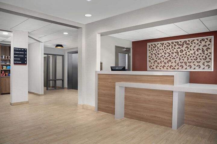 Hotel Interior 17 of 50