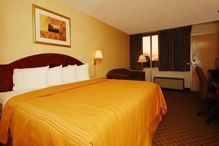 Room 14 of 20
