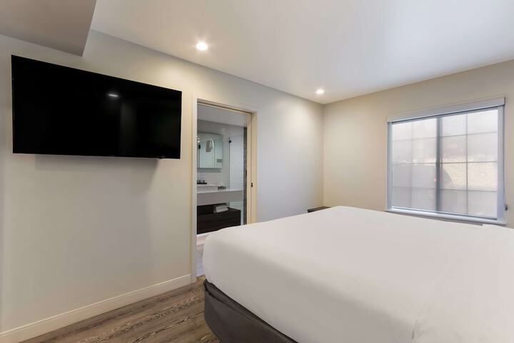Room 41 of 55
