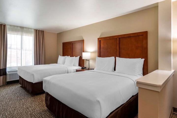 Room 8 of 27