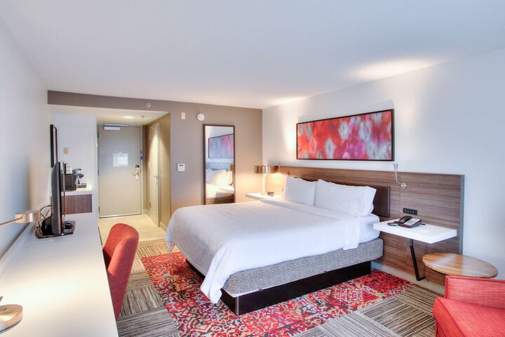 Room 10 of 22