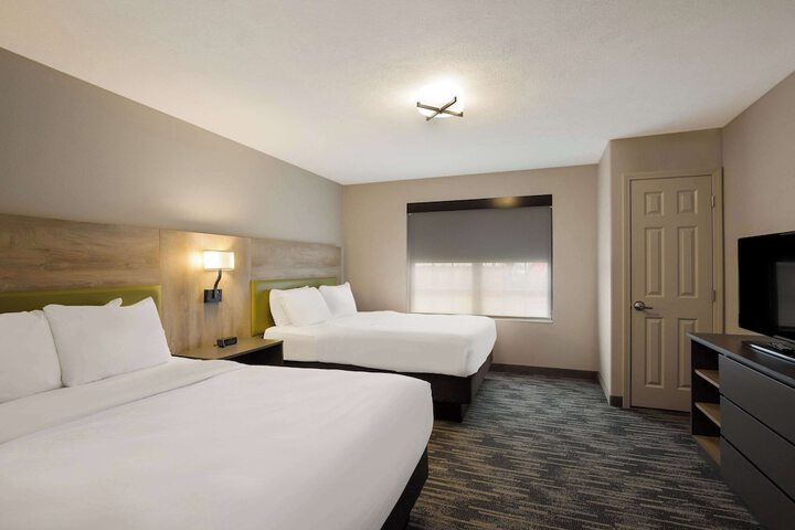 Room 42 of 72