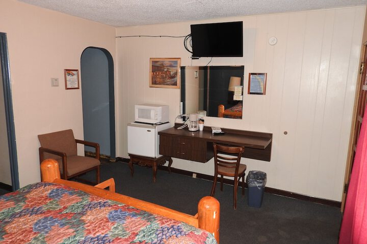 Room 15 of 44
