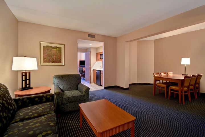 Room 34 of 69