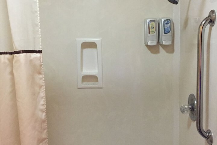 Room 20 of 32
