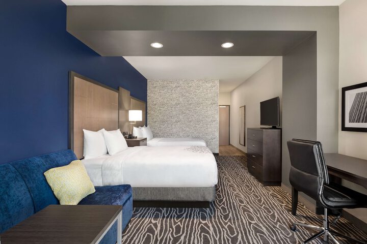 Room 32 of 55