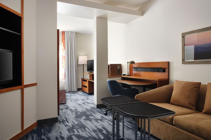Room 27 of 29