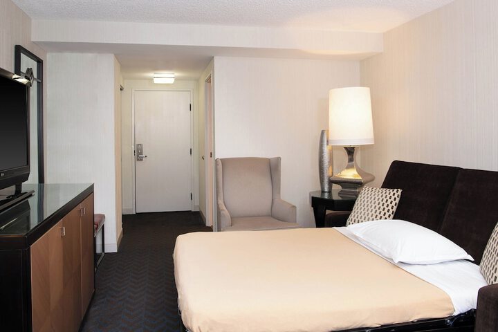 Room 66 of 114