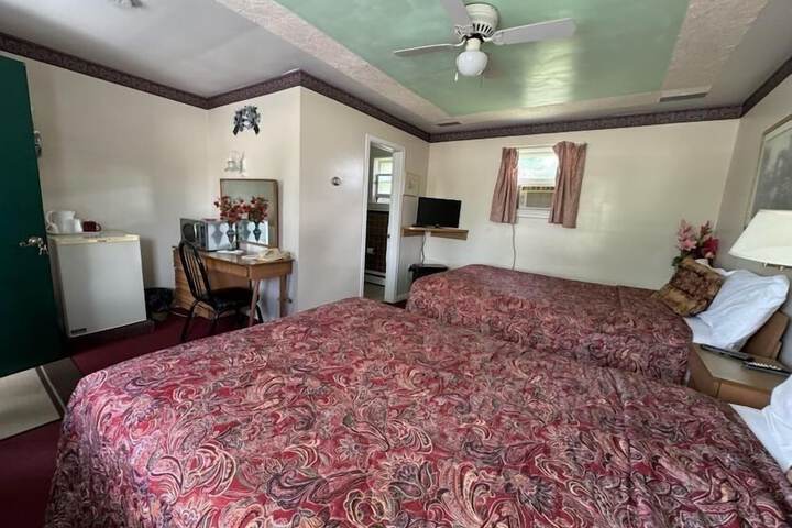 Room 24 of 30