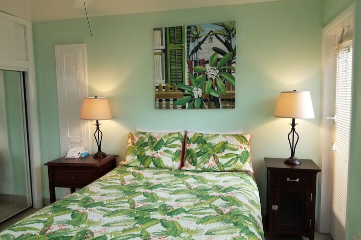 Room 147 of 218