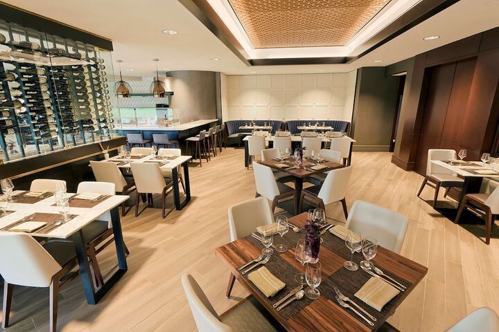 Dining 52 of 76