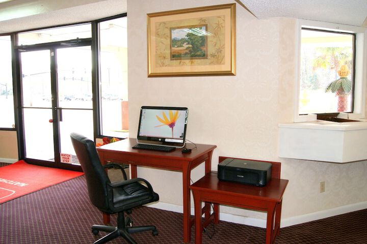 Hotel Interior 6 of 38