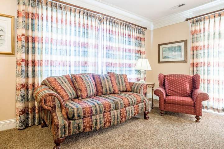 Whitestone Inn