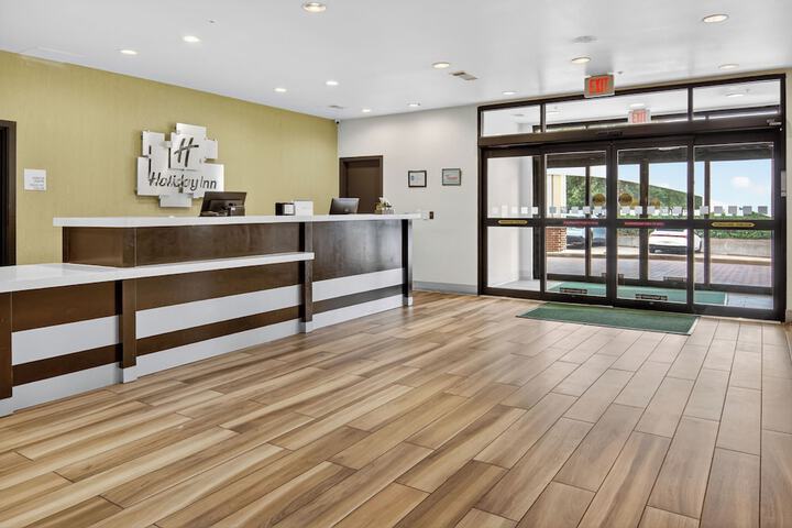 Holiday Inn & Suites Dallas-Addison by IHG