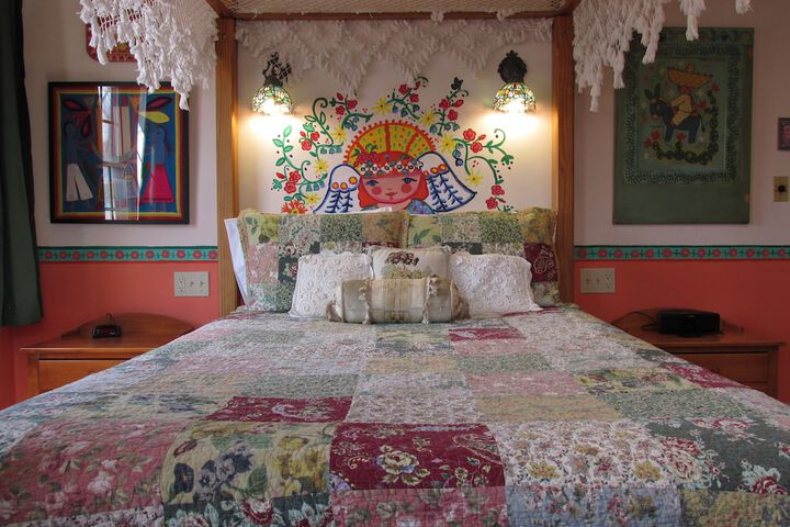 Room 32 of 63