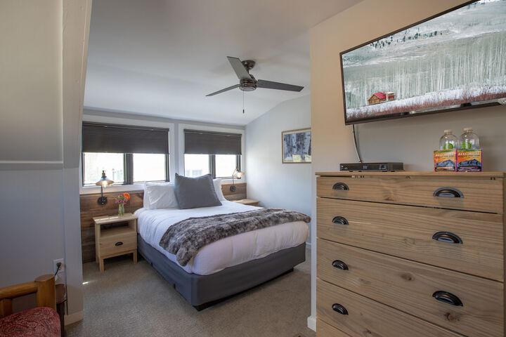 Room 22 of 64