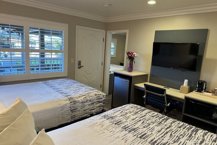 Room 16 of 38