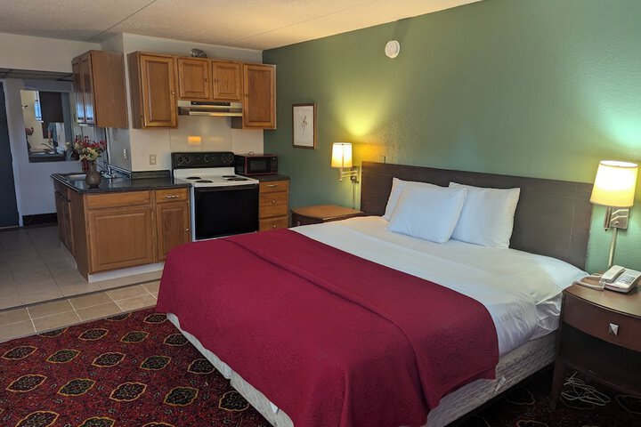 Room 25 of 41