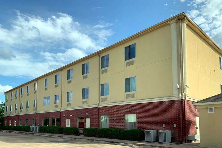 Hotel 2 of 25
