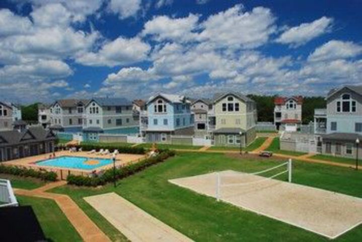 Villas at Corolla Bay by Kees Vacations