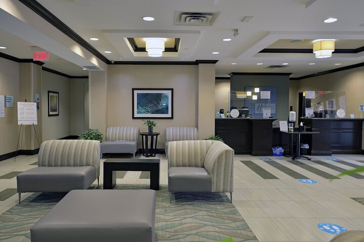 Hotel 6 of 55