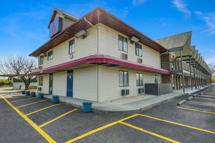 Hotel 5 of 29