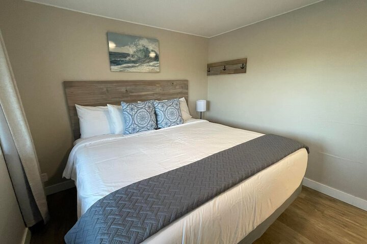 Room 127 of 144