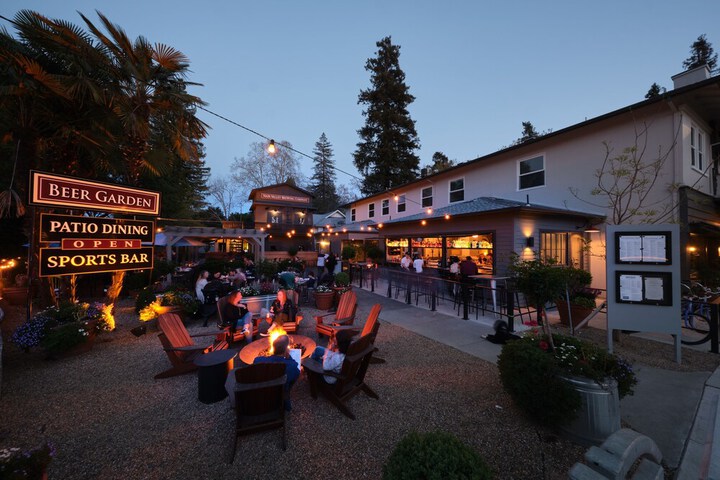 Calistoga Inn Restaurant and Brewery