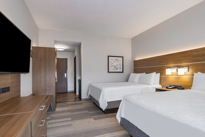 Room 37 of 60