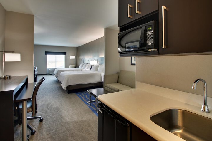 Room 21 of 35