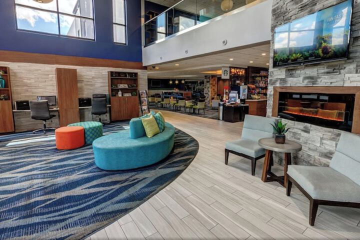 Holiday Inn & Suites Syracuse Airport - Liverpool by IHG