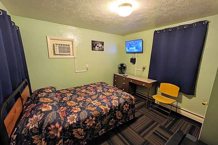 Tour Inn Motel