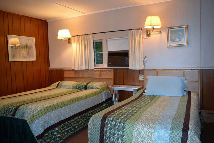 Chamber Lane Motel