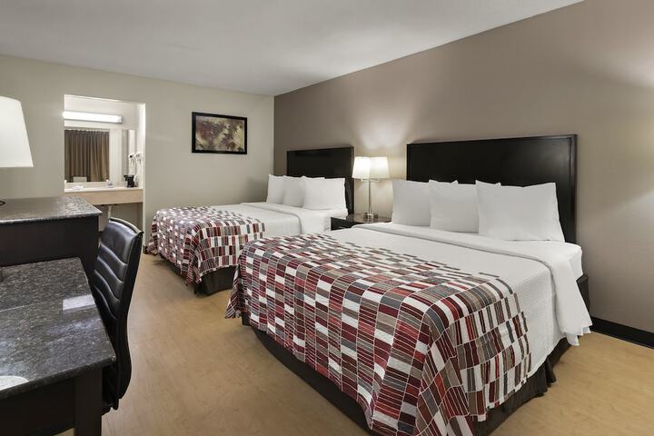 Room 9 of 27