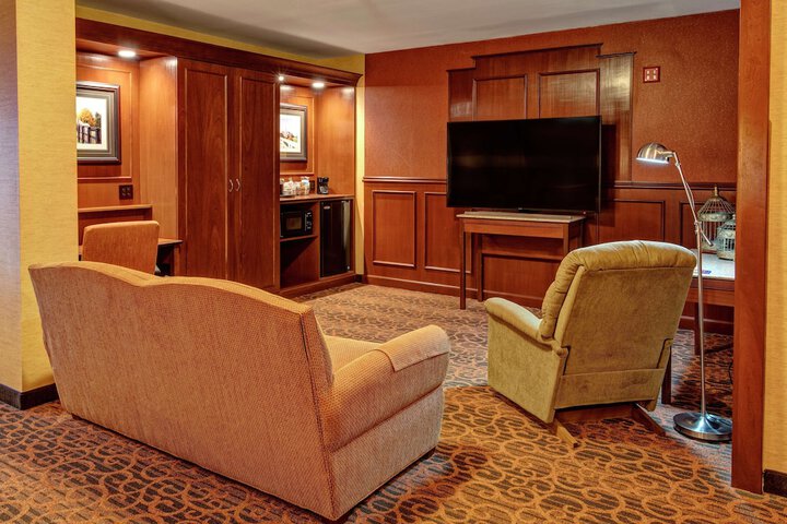 Room 16 of 39