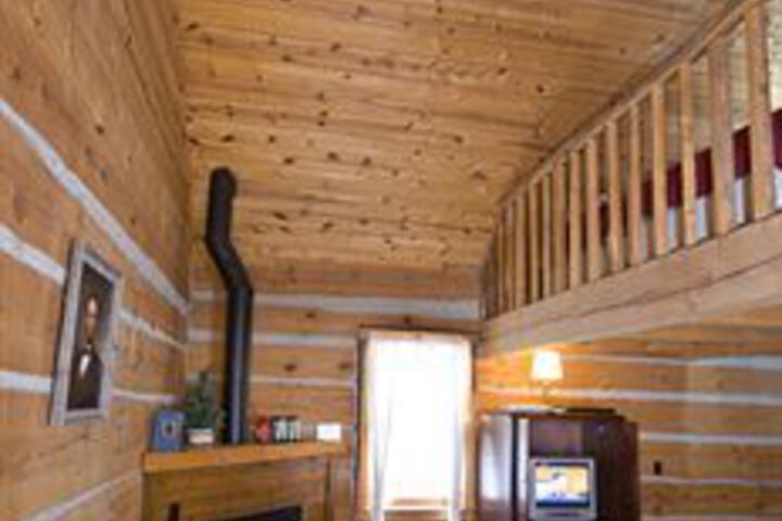 Galena Log Cabin Getaway