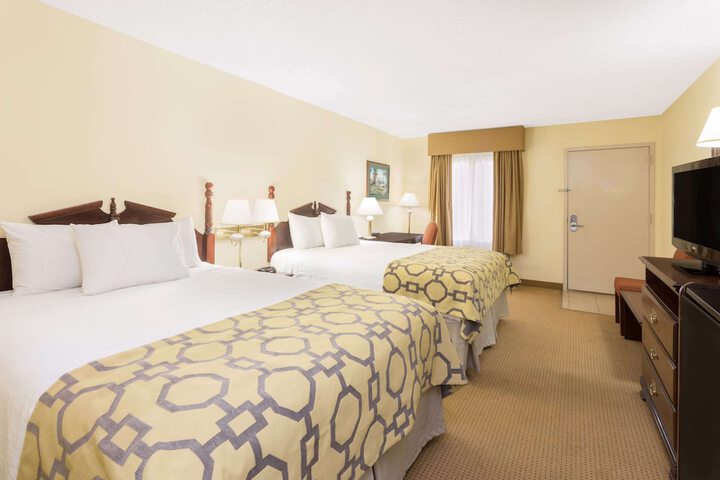Room 32 of 52