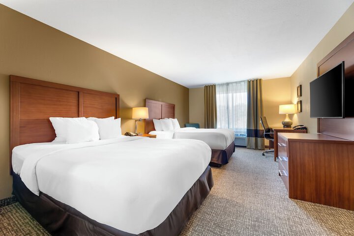 Comfort Inn & Suites Porter near Indiana Dunes