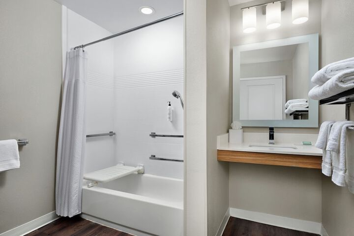 Room 15 of 29