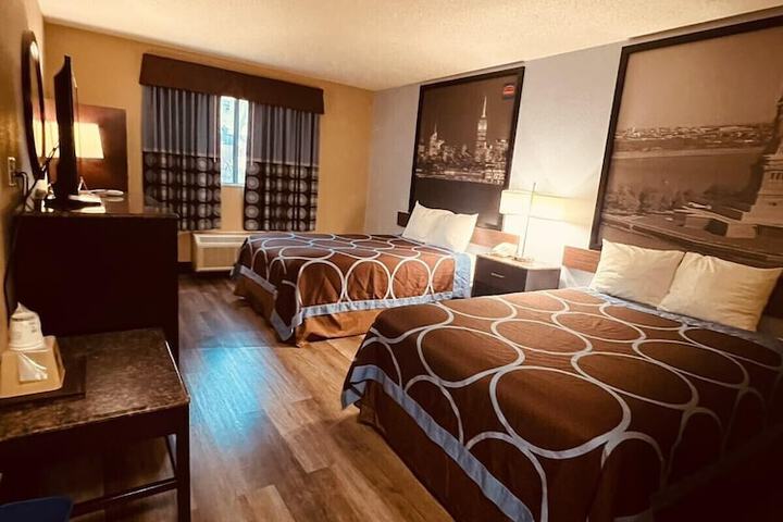 Room 16 of 20