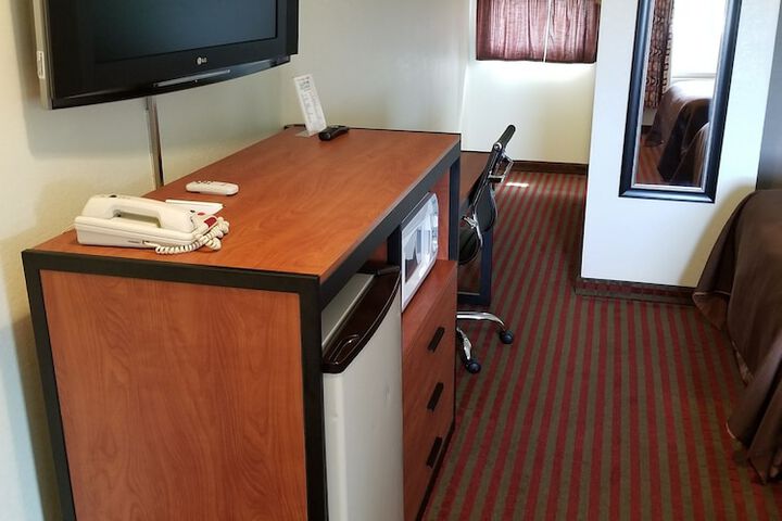 Room 15 of 31