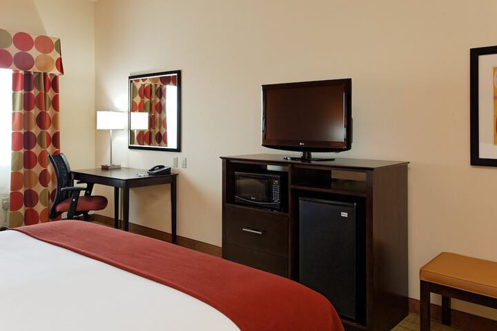 Room 18 of 36