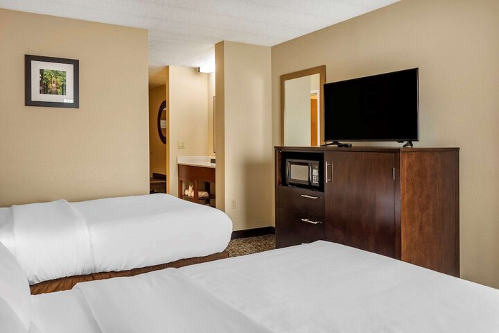 Room 18 of 46