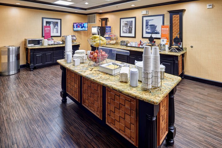 Hampton Inn & Suites Longview North