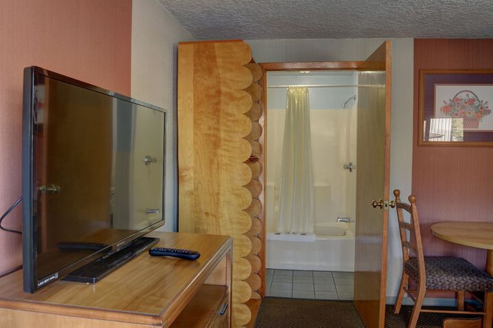 Room 26 of 34